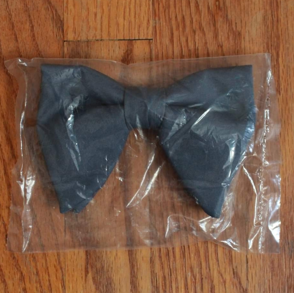 NWOT Vintage Handmade Unisex Clip-On Bow Tie